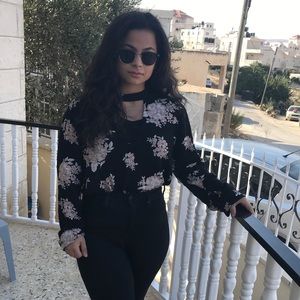 Meet your Posher, Fatima